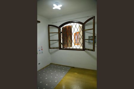 Casa à venda com 184m², 3 quartos e 3 vagasQuarto 2 