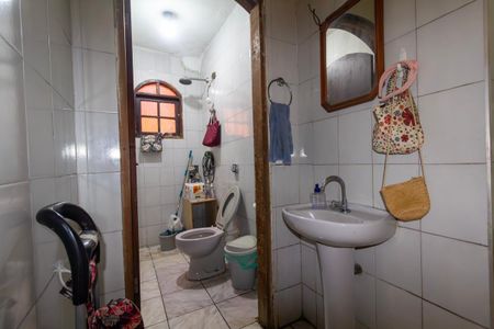 Casa para alugar com 173m², 3 quartos e 4 vagas Casa para alugar com 173m², 3 quartos e 4 vagasBanheiro 1