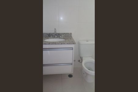 Apartamento para alugar com 72m², 2 quartos e 2 vagasBanheiro