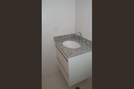 Apartamento para alugar com 72m², 2 quartos e 2 vagasBanheiro