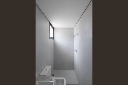 Apartamento à venda com 66m², 2 quartos e 2 vagasBanheiro da suíte 