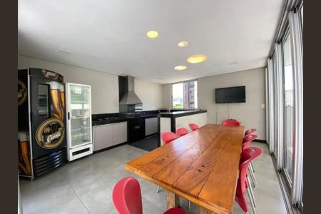 Apartamento para alugar com 70m², 2 quartos e 2 vagas