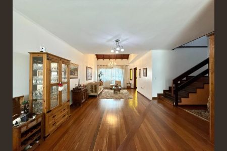 Sala de casa à venda com 4 quartos, 400m² em Jardim Itu, Porto Alegre