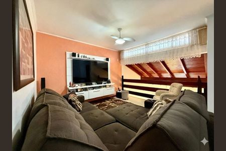 Sala de TV de casa à venda com 4 quartos, 400m² em Jardim Itu, Porto Alegre