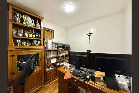 Casa à venda com 400m², 4 quartos e 4 vagasQuarto