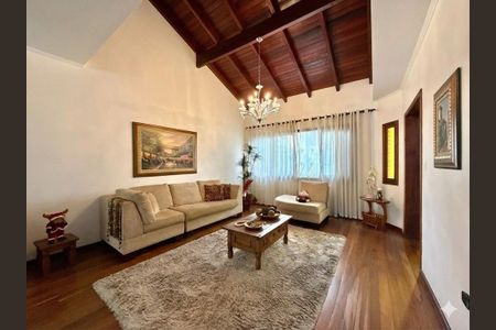 Sala de casa à venda com 4 quartos, 400m² em Jardim Itu, Porto Alegre