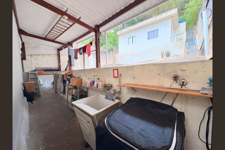 Casa à venda com 160m², 5 quartos e 5 vagasÁrea de Serviço/Cozinha - Casa 1