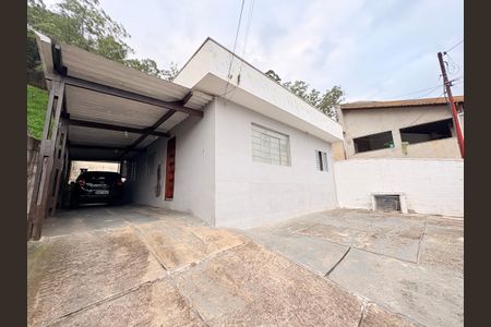 Casa à venda com 160m², 5 quartos e 5 vagasGaragem e frente da Casa