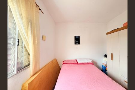 Casa à venda com 160m², 5 quartos e 5 vagasQuarto 2 - Casa 2