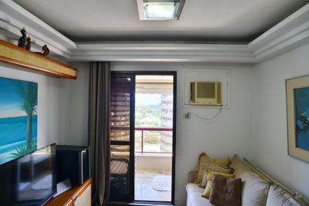 Sala de apartamento à venda com 2 quartos, 62m² em Barra da Tijuca, Rio de Janeiro