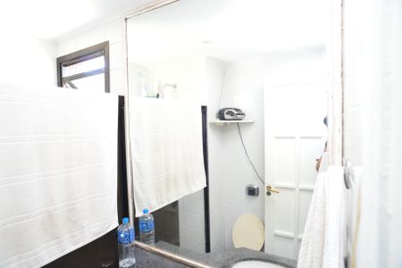 Apartamento à venda com 62m², 2 quartos e 1 vaga Apartamento à venda com 62m², 2 quartos e 1 vagaBanheiro Suíte