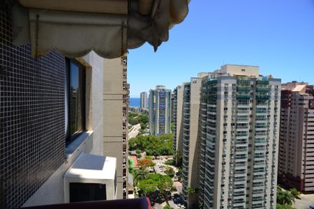 Apartamento à venda com 62m², 2 quartos e 1 vaga Apartamento à venda com 62m², 2 quartos e 1 vagaVista da Varanda