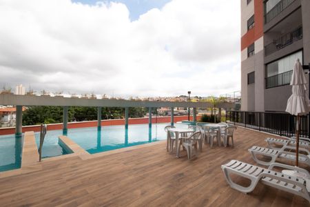 Apartamento à venda com 48m², 2 quartos e 2 vagas Apartamento à venda com 48m², 2 quartos e 2 vagasÁrea comum - Piscina