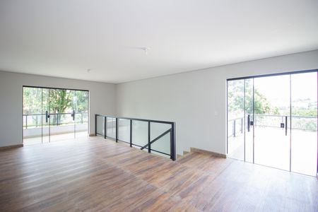 Casa à venda com 250m², 3 quartos e 4 vagasSala de TV
