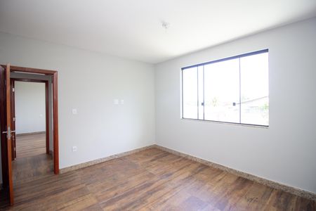 Casa à venda com 250m², 3 quartos e 4 vagasQuarto 2