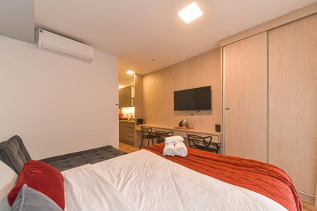 Quarto de apartamento para alugar com 1 quarto, 30m² em Santo Amaro, São Paulo