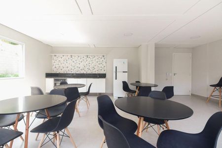 Apartamento à venda com 27m², 1 quarto e sem vagaÁrea Comum - Salão de Festas 