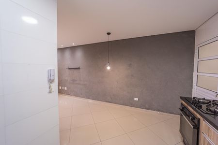 Cozinha de casa de condomínio para alugar com 3 quartos, 64m² em Vila Salete, São Paulo