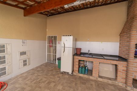 Casa de condomínio para alugar com 64m², 3 quartos e 2 vagas Casa de condomínio para alugar com 64m², 3 quartos e 2 vagasÁrea comum - Churrasqueira