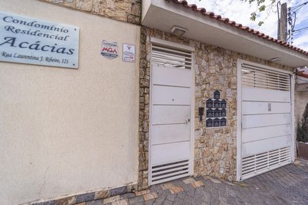 Casa de condomínio para alugar com 64m², 3 quartos e 2 vagas Casa de condomínio para alugar com 64m², 3 quartos e 2 vagasFachada