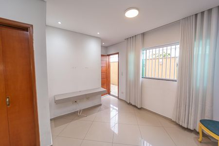 Sala de casa de condomínio para alugar com 3 quartos, 64m² em Vila Salete, São Paulo