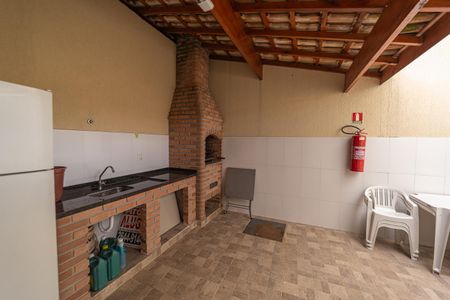 Casa de condomínio para alugar com 64m², 3 quartos e 2 vagas Casa de condomínio para alugar com 64m², 3 quartos e 2 vagasÁrea comum - Churrasqueira