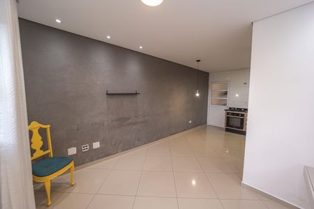 Sala de casa de condomínio para alugar com 3 quartos, 64m² em Vila Salete, São Paulo