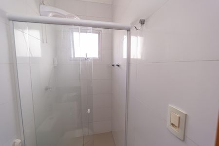 Casa de condomínio para alugar com 64m², 3 quartos e 2 vagas Casa de condomínio para alugar com 64m², 3 quartos e 2 vagasBanheiro do Quarto 1