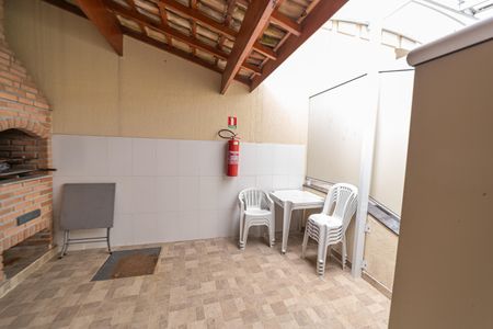 Casa de condomínio para alugar com 64m², 3 quartos e 2 vagas Casa de condomínio para alugar com 64m², 3 quartos e 2 vagasÁrea comum - Churrasqueira