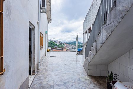 Casa para alugar com 164m², 2 quartos e 1 vaga Casa para alugar com 164m², 2 quartos e 1 vagaÁrea de serviço e quintal