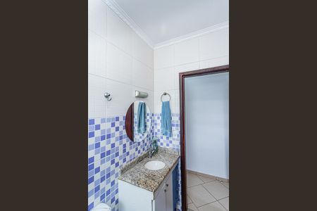 Casa para alugar com 164m², 2 quartos e 1 vaga Casa para alugar com 164m², 2 quartos e 1 vagaBanheiro