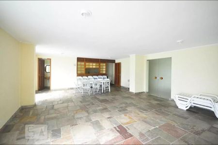 Apartamento à venda com 80m², 3 quartos e 1 vaga Apartamento à venda com 80m², 3 quartos e 1 vagaArea Comum