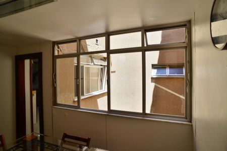 Apartamento à venda com 534m², 4 quartos e 4 vagas Apartamento à venda com 534m², 4 quartos e 4 vagasCopa