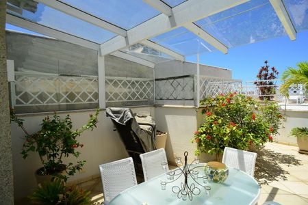 Apartamento à venda com 534m², 4 quartos e 4 vagas Apartamento à venda com 534m², 4 quartos e 4 vagasTerraço