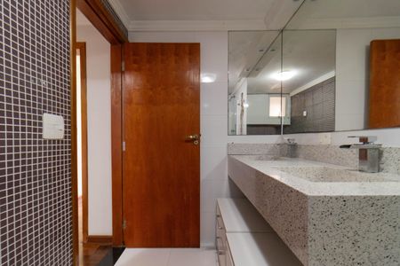 Apartamento à venda com 90m², 3 quartos e 1 vagaBanheiro