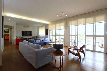 Sala de apartamento à venda com 2 quartos, 162m² em Moema, São Paulo