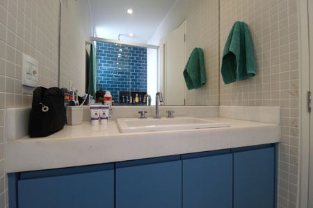 Apartamento à venda com 162m², 2 quartos e 3 vagasBanheiro da Suíte 1