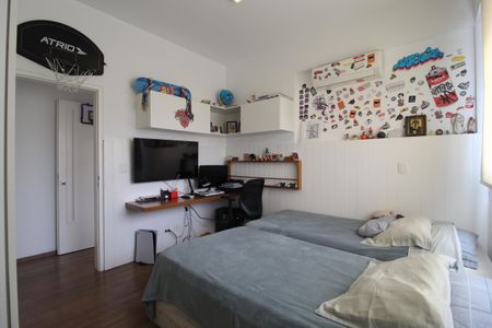 Apartamento à venda com 162m², 2 quartos e 3 vagasQuarto 1 - Suíte