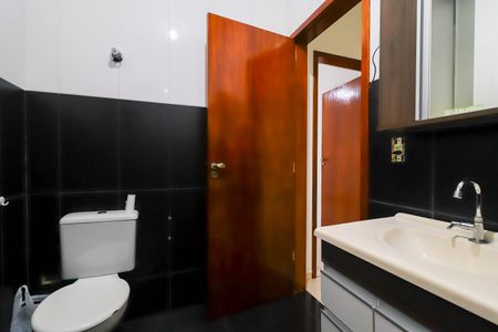 Casa para alugar com 150m², 2 quartos e 1 vagaBanheiro Piso Superior 
