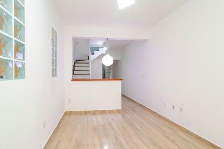 Sala de casa para alugar com 2 quartos, 150m² em Vila Verde, São Paulo