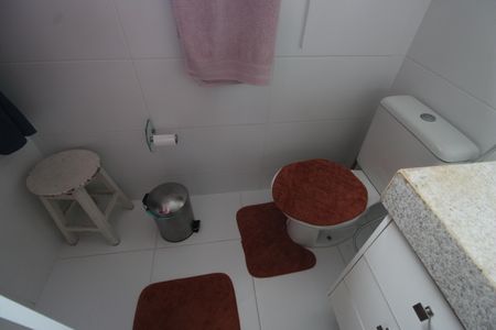 Casa de condomínio à venda com 200m², 3 quartos e 2 vagasBanheiro da suíte 3