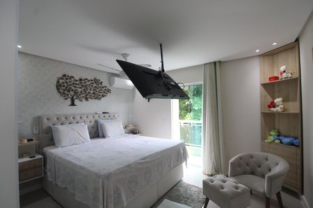 Casa de condomínio à venda com 200m², 3 quartos e 2 vagasSuíte 3