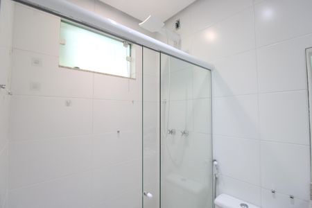 Casa de condomínio à venda com 200m², 3 quartos e 2 vagasBanheiro da suíte 2