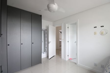 Casa de condomínio à venda com 200m², 3 quartos e 2 vagasSuíte 1