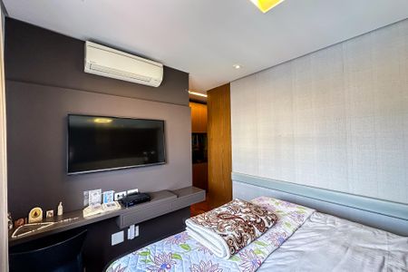 Apartamento à venda com 148m², 3 quartos e 2 vagasSuíte 1