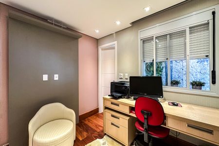 Apartamento à venda com 148m², 3 quartos e 2 vagasEscritório