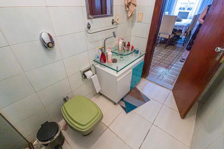 Casa à venda com 352m², 5 quartos e 4 vagasbanheiro