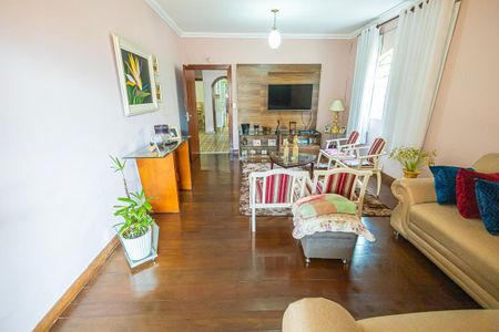 sala de casa à venda com 5 quartos, 352m² em Floramar, Belo Horizonte