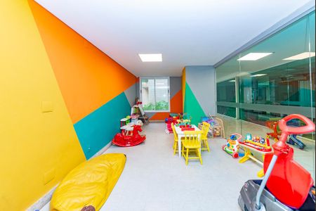 Apartamento à venda com 216m², 4 quartos e 4 vagas Apartamento à venda com 216m², 4 quartos e 4 vagasÁrea comum