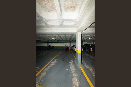 Apartamento à venda com 216m², 4 quartos e 4 vagas Apartamento à venda com 216m², 4 quartos e 4 vagasGaragem